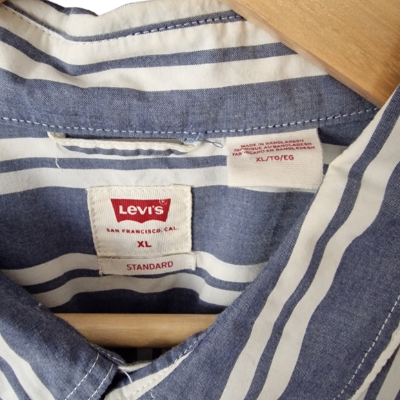 Levi's Blue & White Striped Short Sleeve Collared Shirt Size XL - Picture 2 of 11